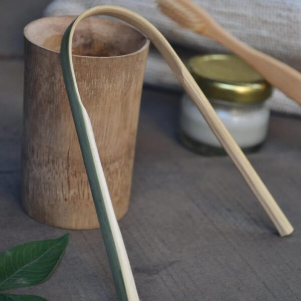 Bamboo-Tongue-Cleaner-bamboostudio.in